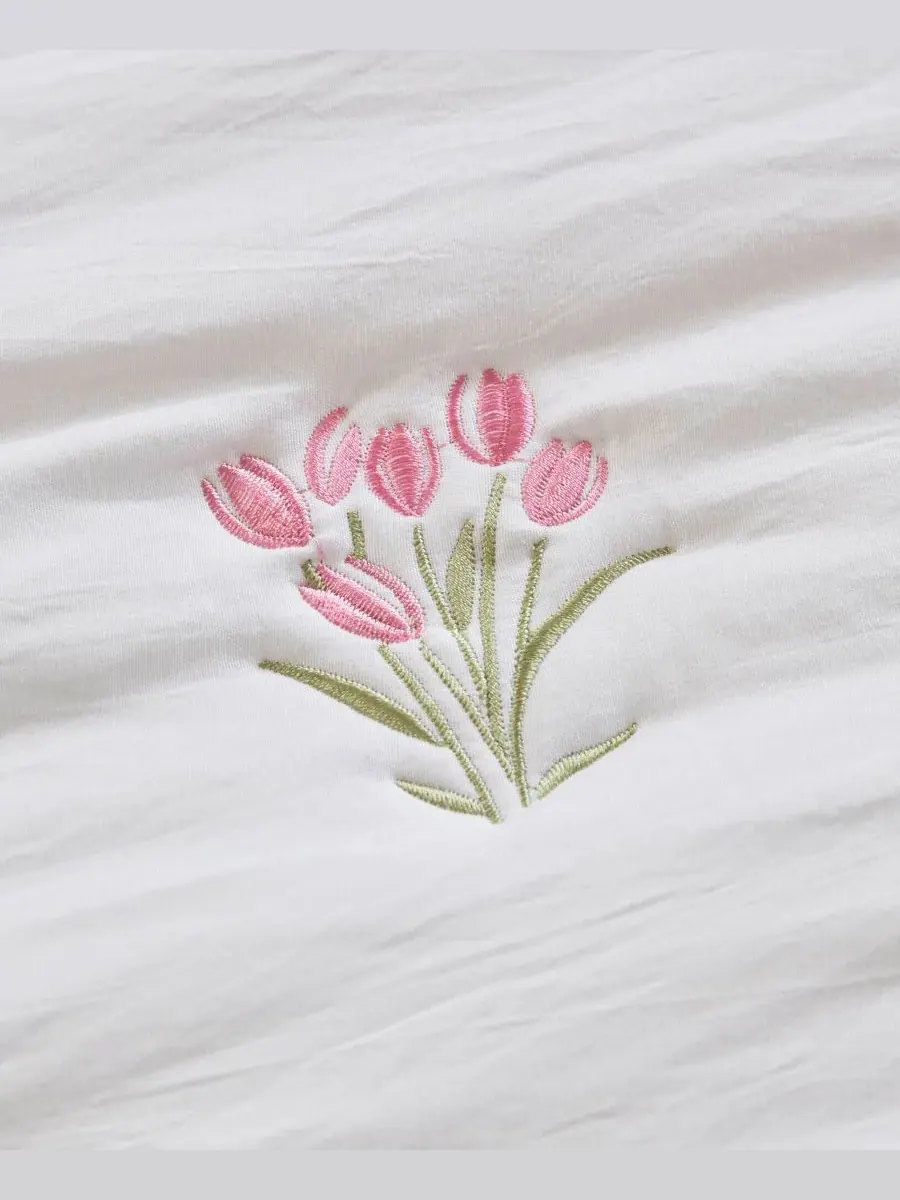 Комплект постельного белья Aglaia Floral с наполнителем из 3 предметов, размер Full/Queen — изображение 10 из 10, розовый