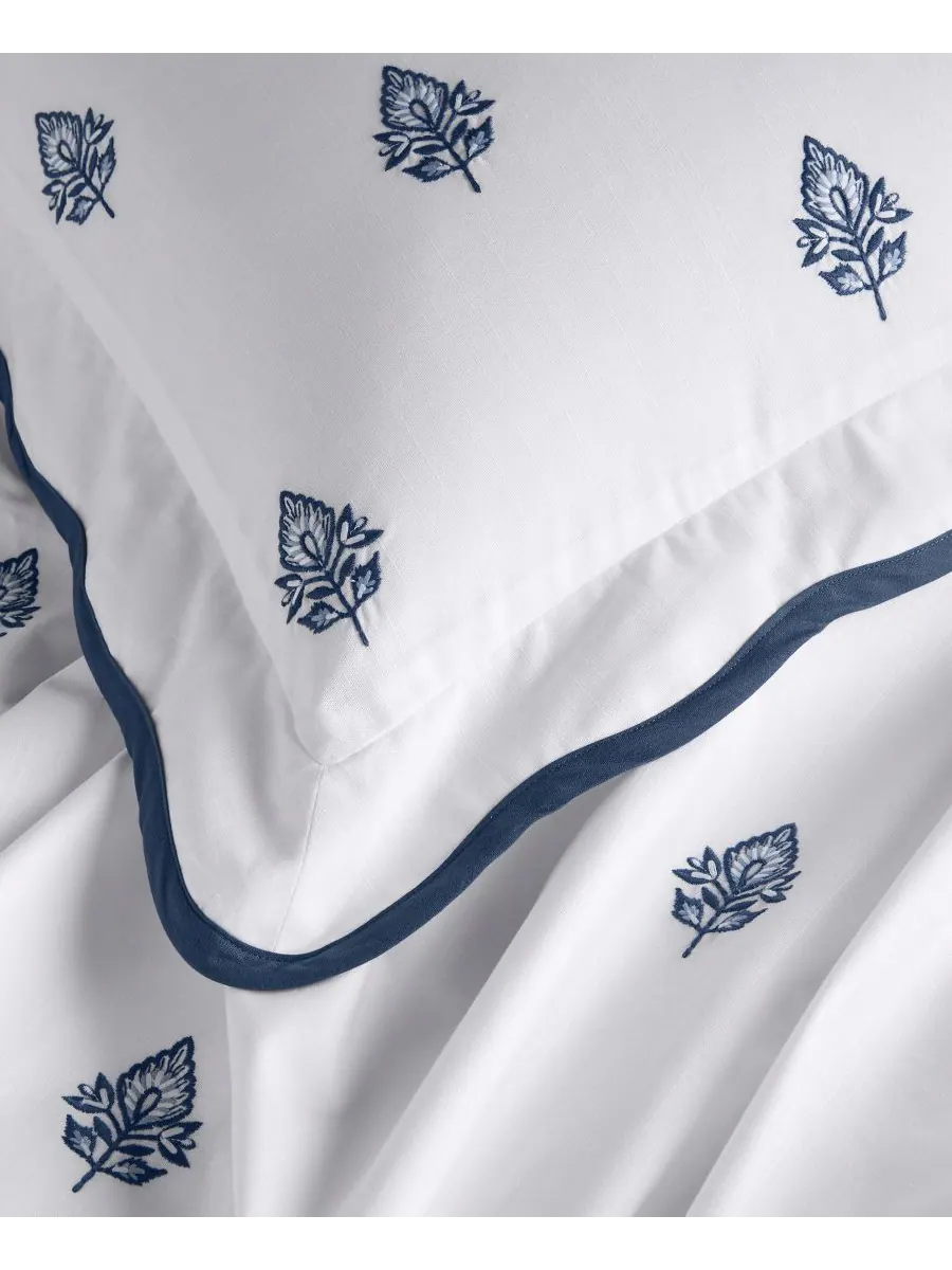 Комплект постельного белья Irving Embroidery из 3 предметов, размер Full/Queen Charter Club — изображение 5 из 10, белый