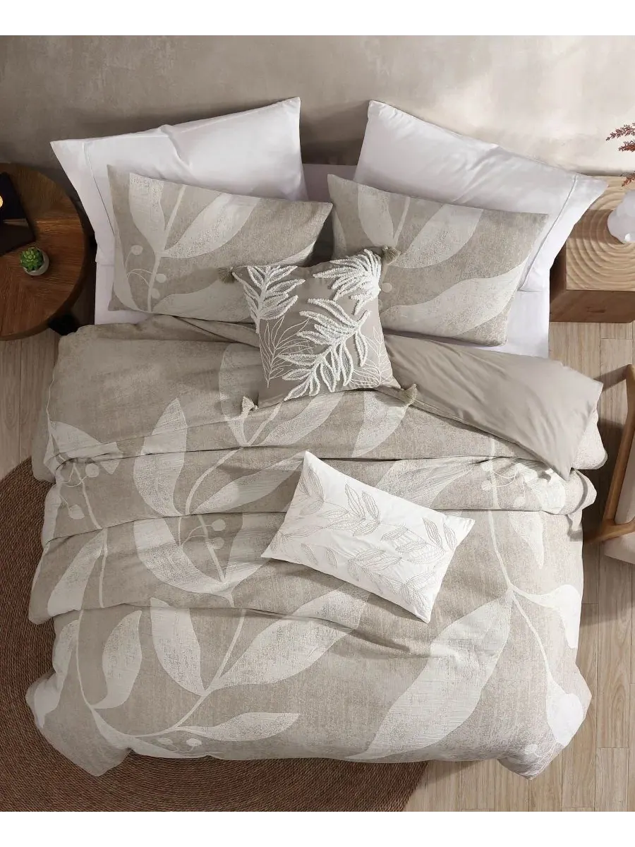 Комплект стеганого одеяла Dala Jacquard 5-предметный, King Riverbrook Home — изображение 5 из 9, пшеница