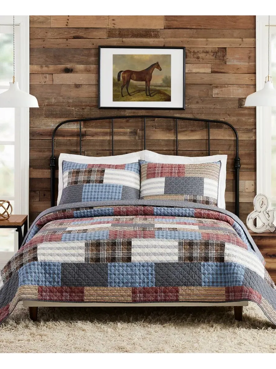Комплект стеганого одеяла Cabin Patchwork Printed 3-Piece Quilt Set Modern Heirloom — синий