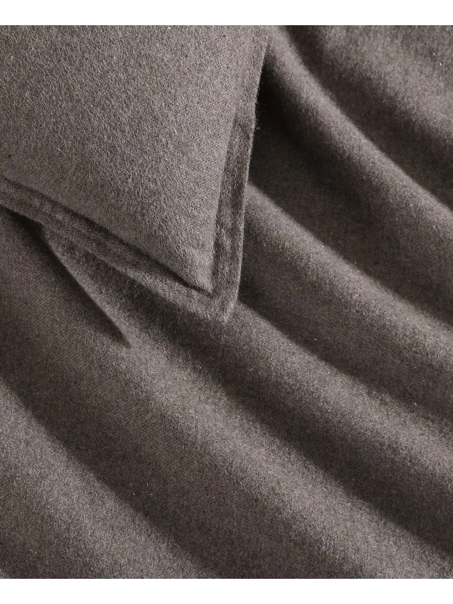 Calvin Klein комплект постельного белья из меланжевой фланели размер King, 3 предмета — изображение 4 из 6, шоколад