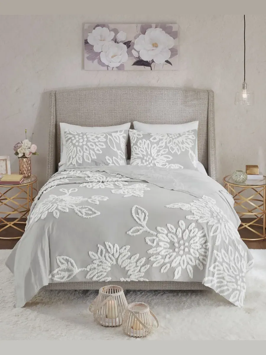 Комплект постельного белья Veronica Floral Tufted из 3 предметов, размер Full/Queen Madison Park — изображение 1 из 10
