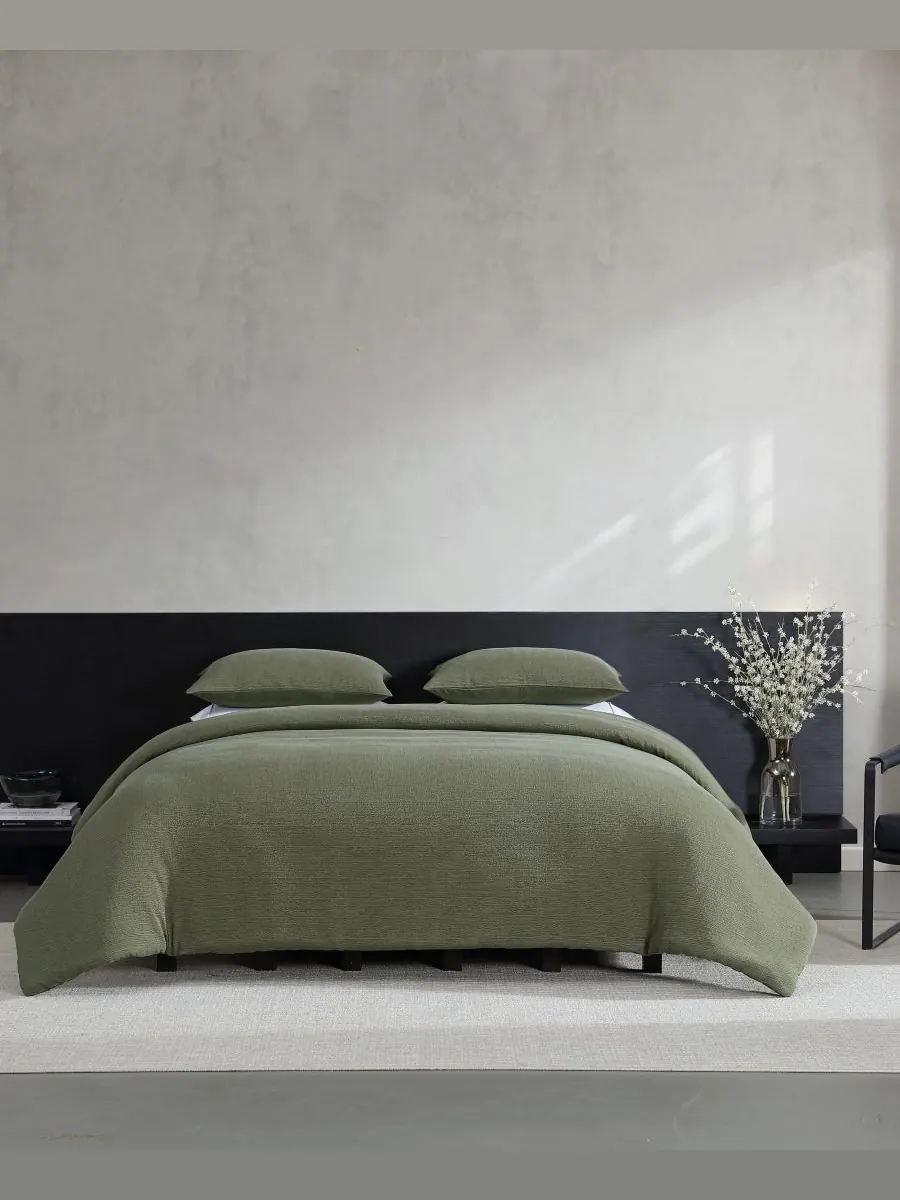 Комплект постельного белья Carved Lines Matelassé из 3 предметов, размер King Vera Wang