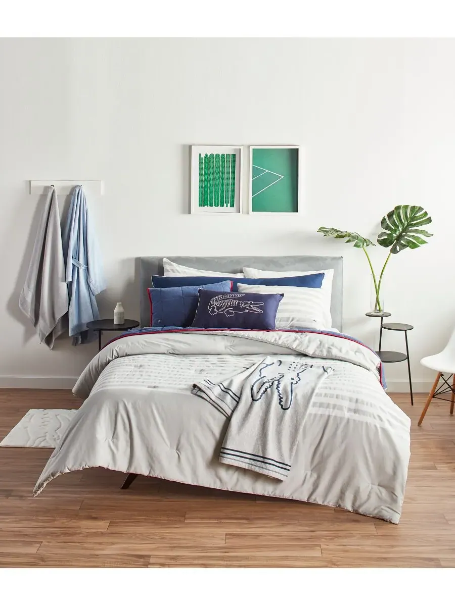 Комплект постельного белья Court Stripe из 3 предметов, размер King Lacoste Home — изображение 2 из 5, серый