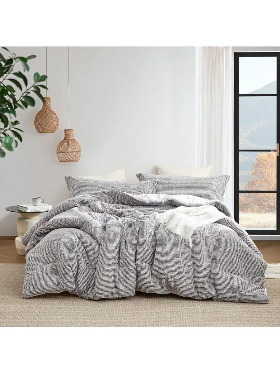 Комплект стеганого одеяла-oversize Shortcake Coma Inducer — изображение 1 из 4, серый