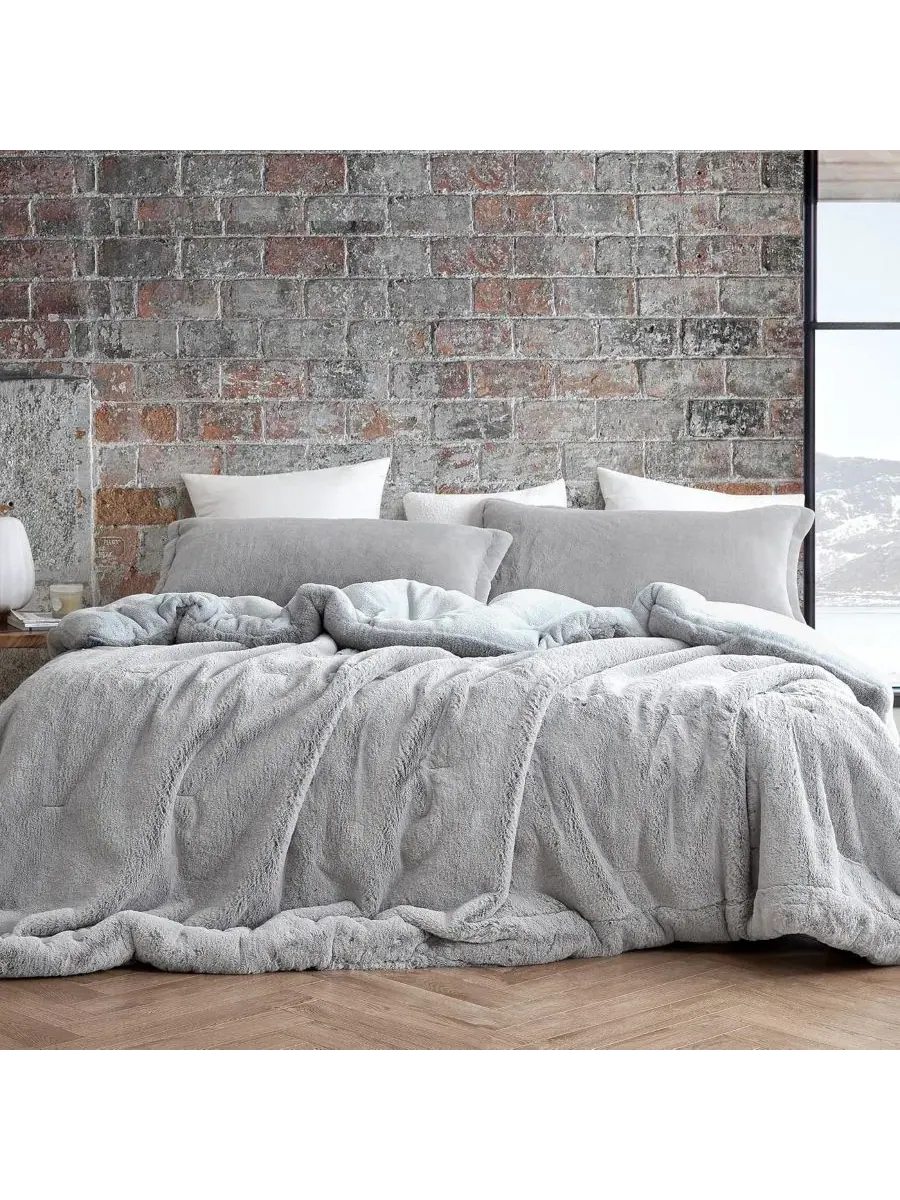 Комплект стеганого одеяла с плюшевым ворсом Chunky Bunny Coma Inducer — изображение 1 из 8, серый