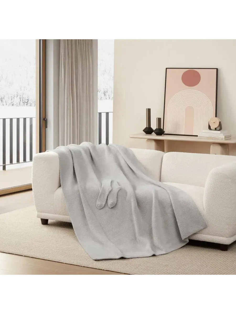 Плед с носками Wind Chime Gray Coma Inducer — изображение 1 из 2, серый