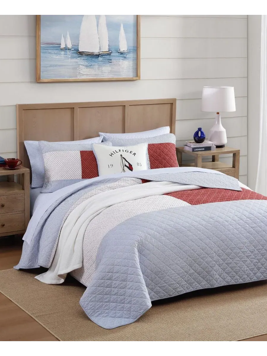 Стеганое одеяло с наволочками Nautical Anchor Flag 3-Piece Quilt Set Tommy Hilfiger