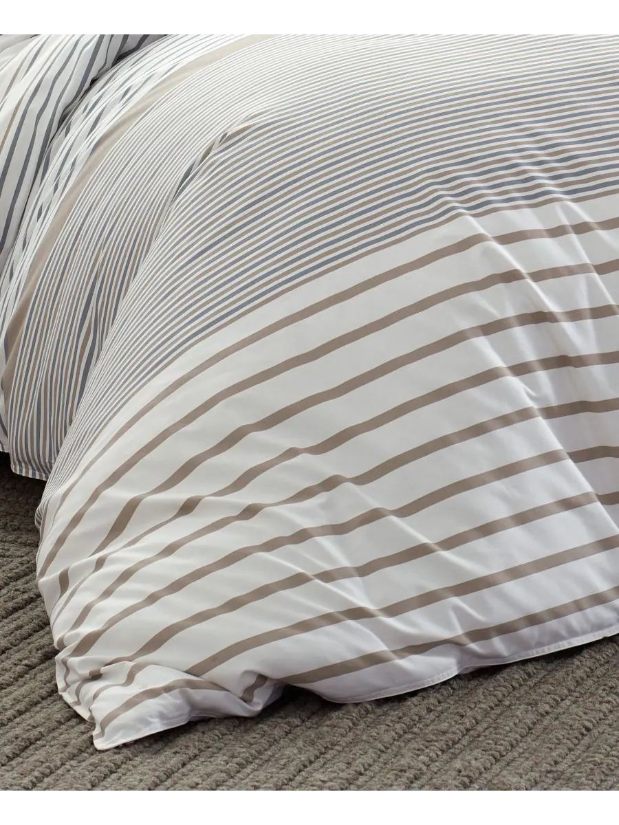 Комплект постельного белья Cooper Stripe, размер King Eddie Bauer — изображение 2 из 5, бежевый