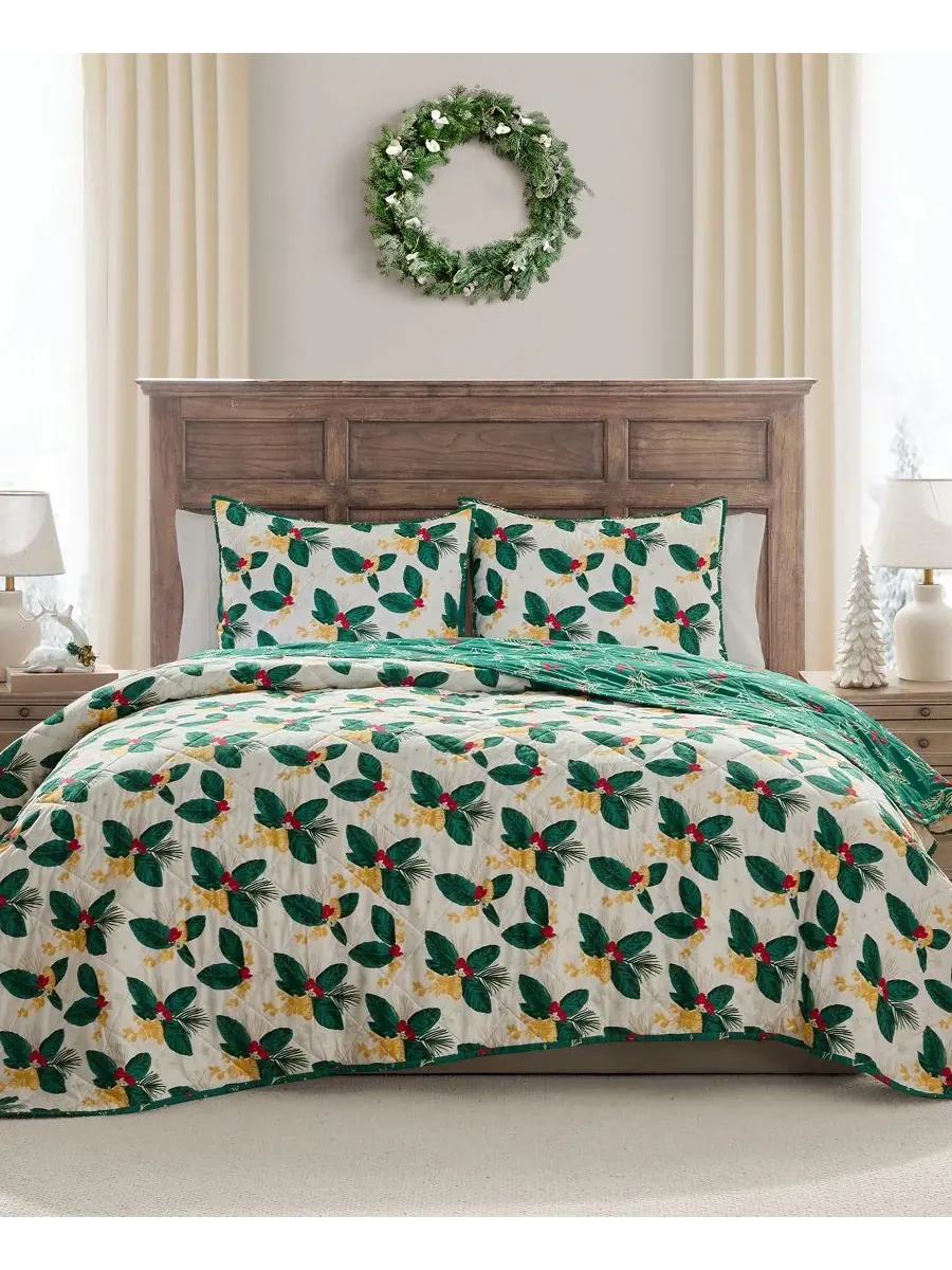 Комплект постельного белья «Праздничный пуансеттия» из 3 предметов Hallmark Bedding — зеленый