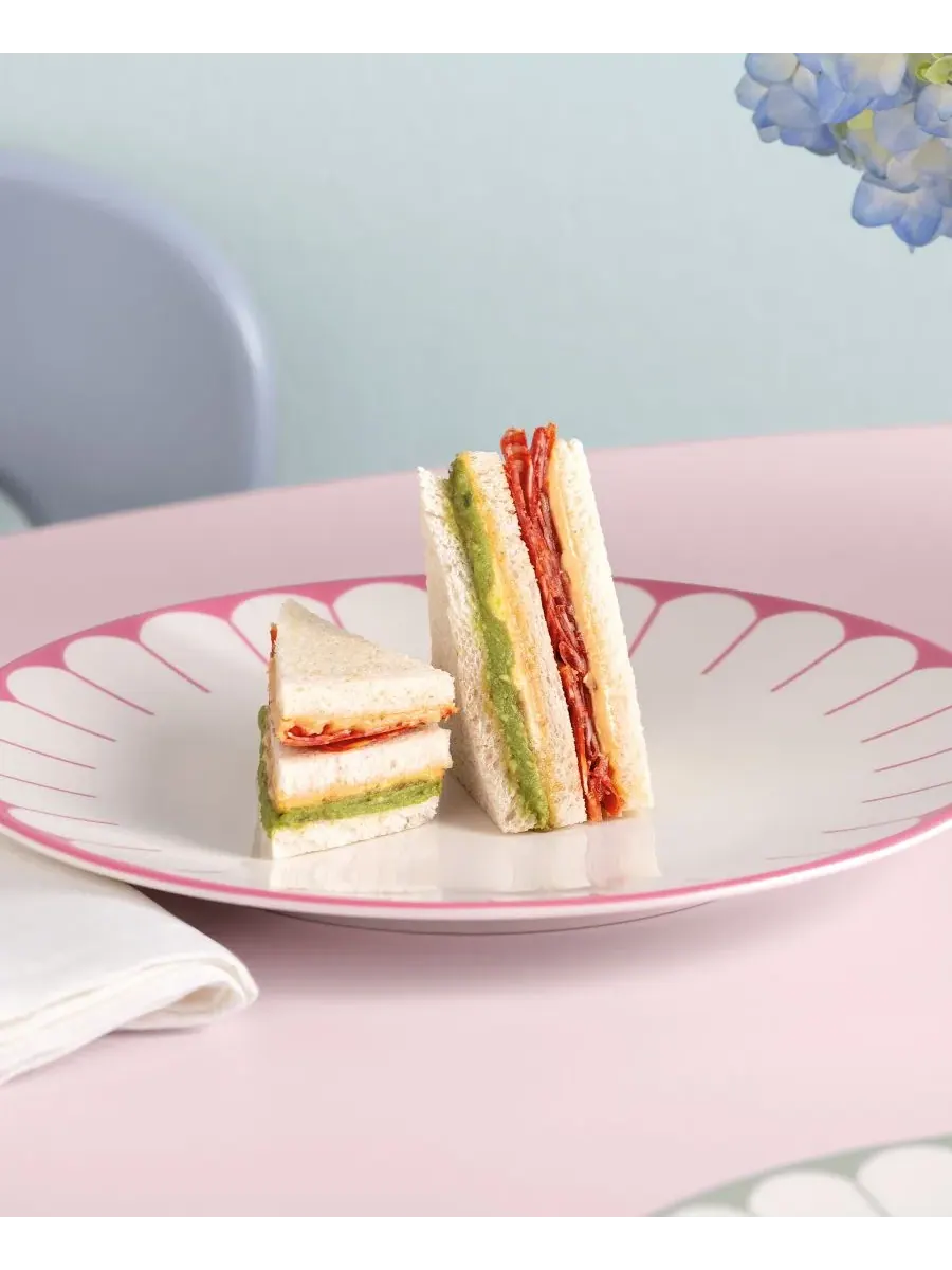 Тарелка для обеда с абстрактным цветочным рисунком «Флер» Villeroy & Boch — изображение 2 из 3, розовый