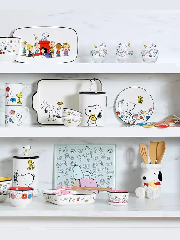Набор из 4 тарелок с рисунком шеф-повара Снупи Lenox — изображение 4 из 4, мульти