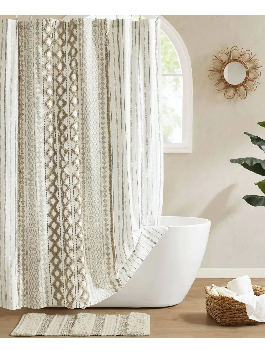 Шторка для ванной с каймой из шенилла Imani Stripe Chenille INK+IVY — изображение 1 из 9, серый