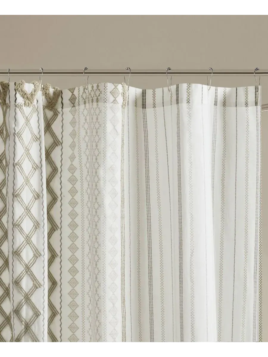 Шторка для ванной с каймой из шенилла Imani Stripe Chenille INK+IVY — изображение 6 из 9, серый