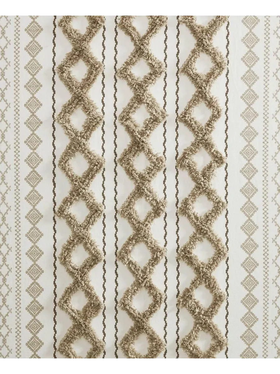 Шторка для ванной с каймой из шенилла Imani Stripe Chenille INK+IVY — изображение 7 из 9, серый