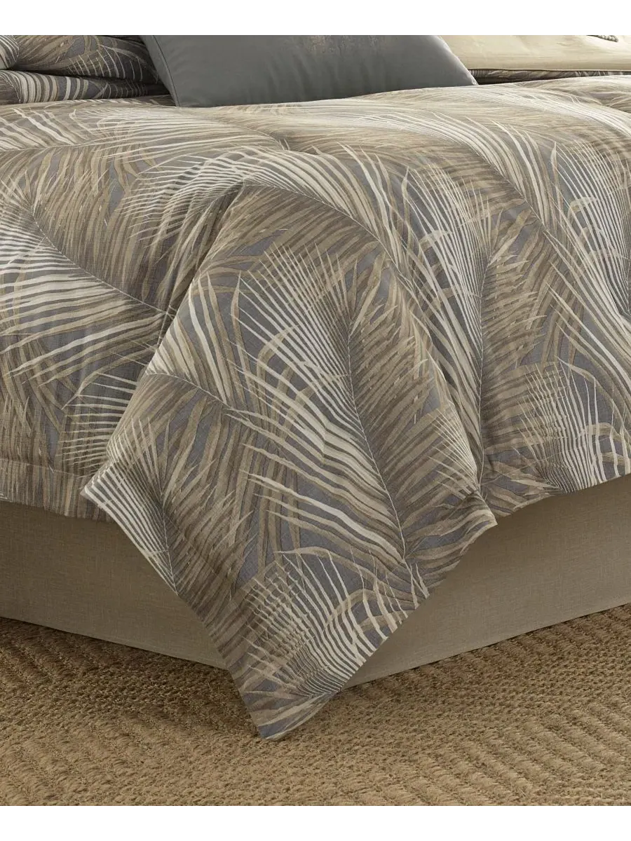 Двустороннее одеяло Raffia Palms, размер Queen Tommy Bahama Home — изображение 5 из 6, коричневый