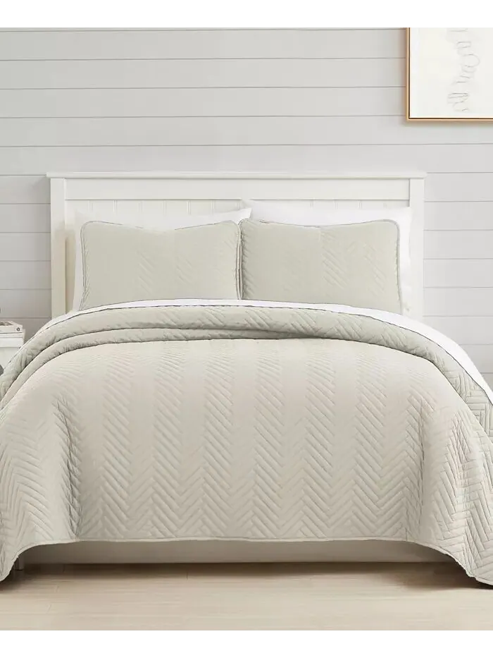 Коллекция однотонных одеял с шевроном Southshore Fine Linens — изображение 1 из 4, бежевый