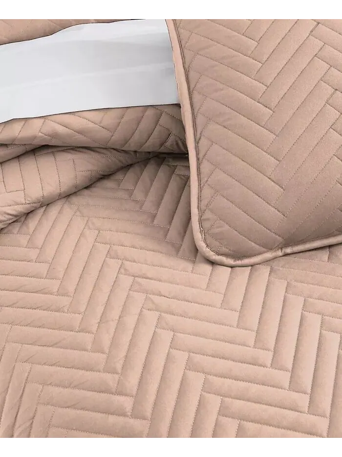 Коллекция однотонных одеял с шевроном Southshore Fine Linens — изображение 3 из 3, розовый