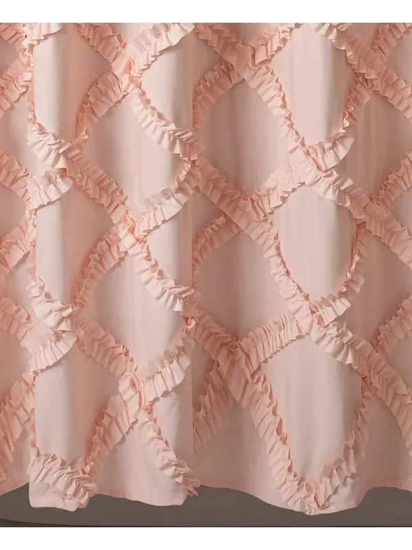 Занавеска для душа с ромбовидным узором, 72 x 72 дюйма Lush Décor — изображение 3 из 4, пудровый розовый
