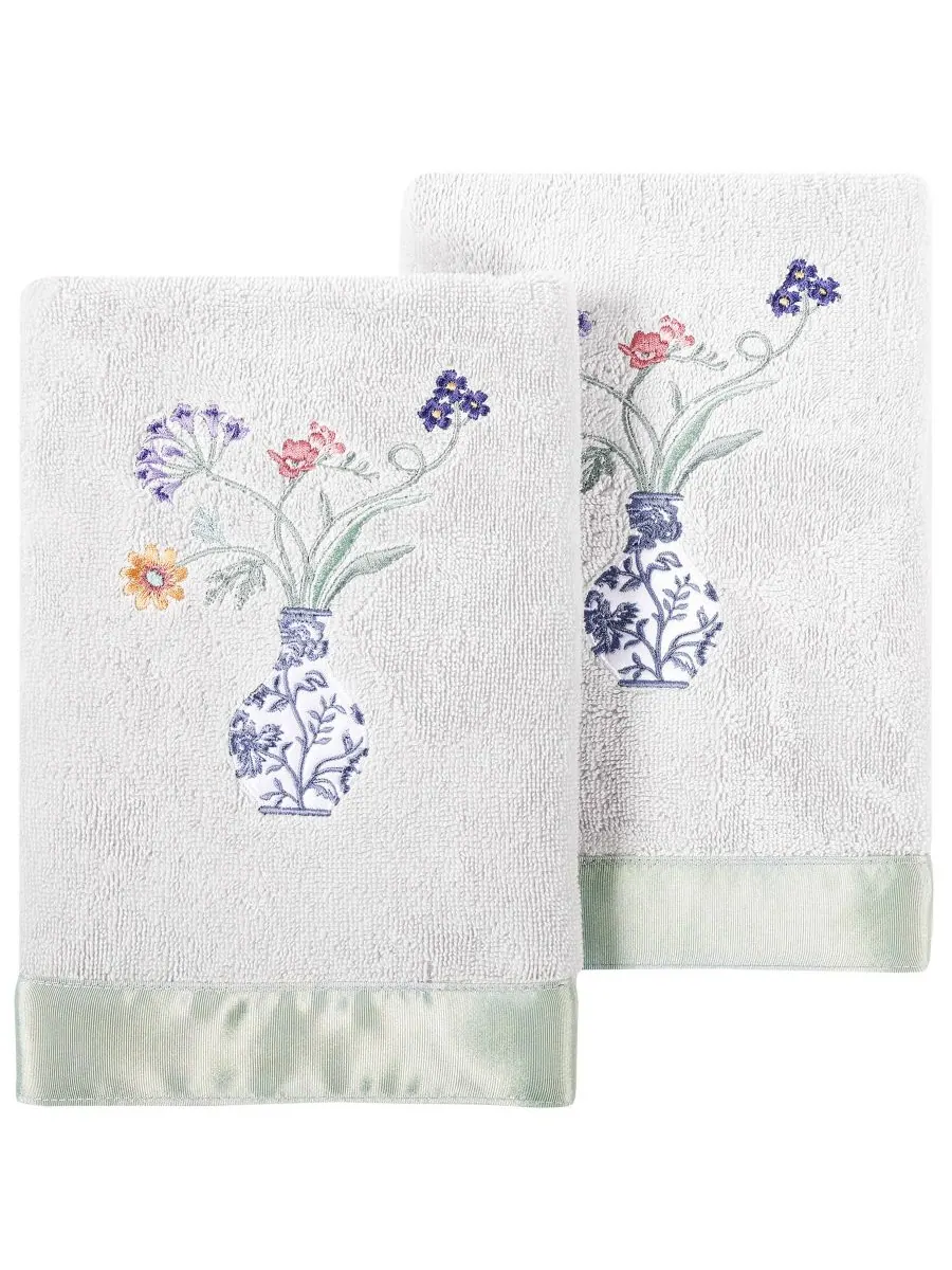 Набор из двух полотенец для рук Stella из турецкого хлопка с вышивкой Linum Home, Silver, 2 Piece — изображение 1 из 4