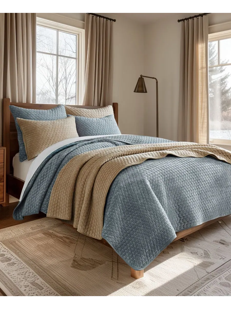 Двустороннее одеяло Velvet Stitch, 3 предмета, размер Full/Queen Levtex — изображение 2 из 5, шамбре