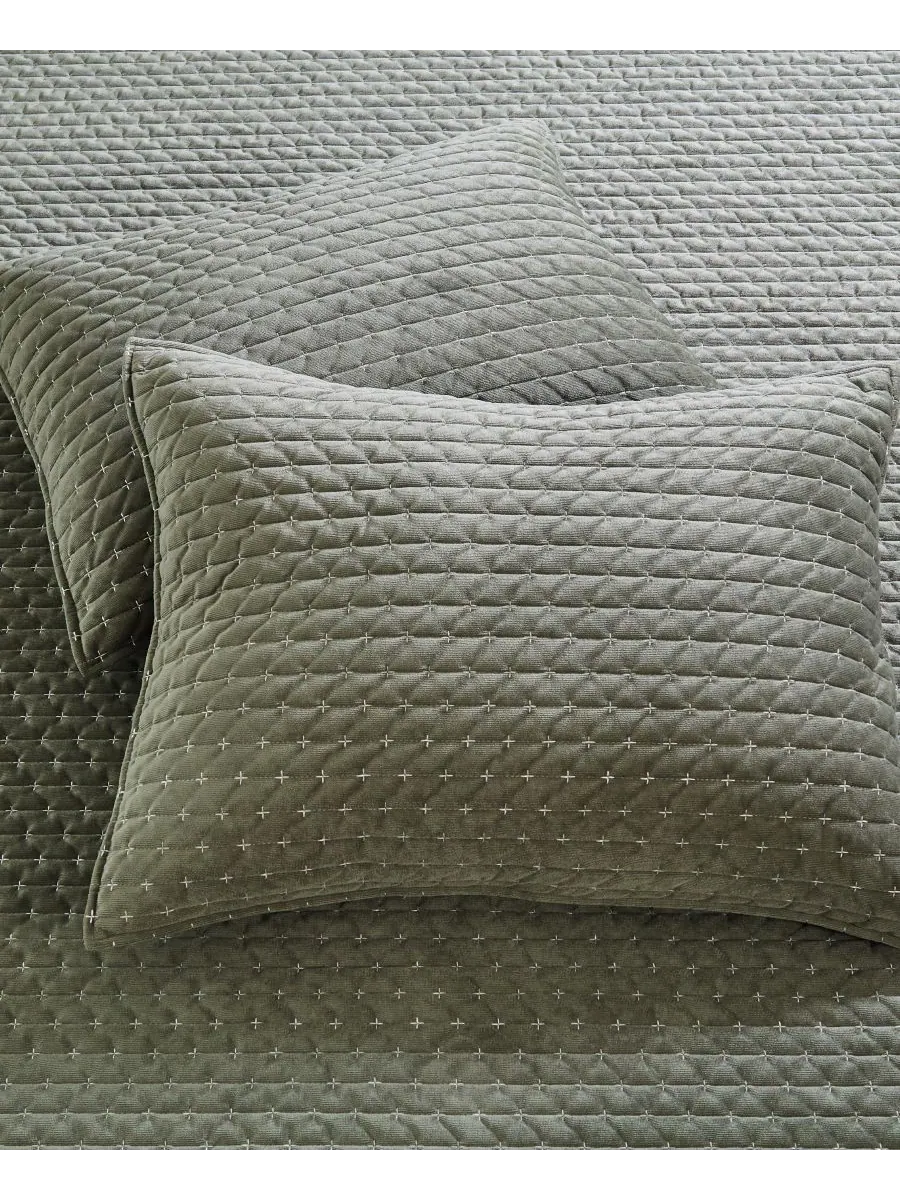 Двустороннее одеяло Velvet Stitch, 3 предмета, размер Full/Queen Levtex — изображение 4 из 6, зеленый