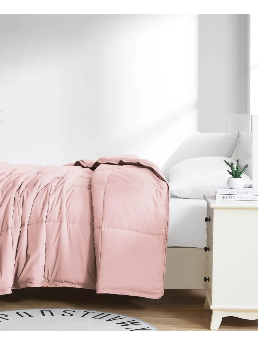 Одеяло премиум-класса с наполнителем, имитирующим пух, размер Full/Queen Southshore Fine Linens — изображение 3 из 5, розовый