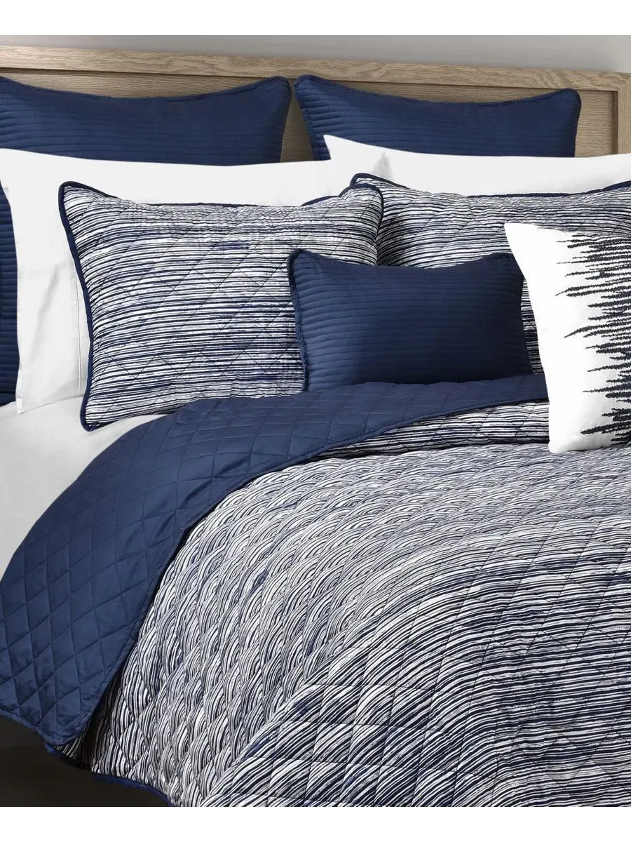 Комплекты стеганых одеял Dalton Sleek Stripe Royal Court — изображение 2 из 5, темно-синий