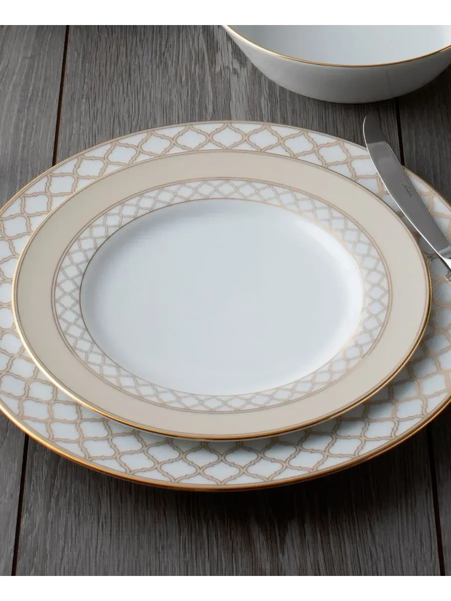 Набор из 4 салатниц Eternal Palace Gold, диаметр 21 см Noritake — изображение 5 из 14, белый золотистый