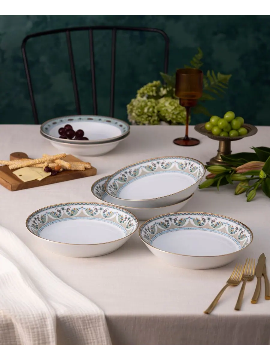 Набор из 4 обеденных тарелок Serene Garden Coupe, 9-3/4 дюйма, 43 унции Noritake — изображение 2 из 4, зеленый