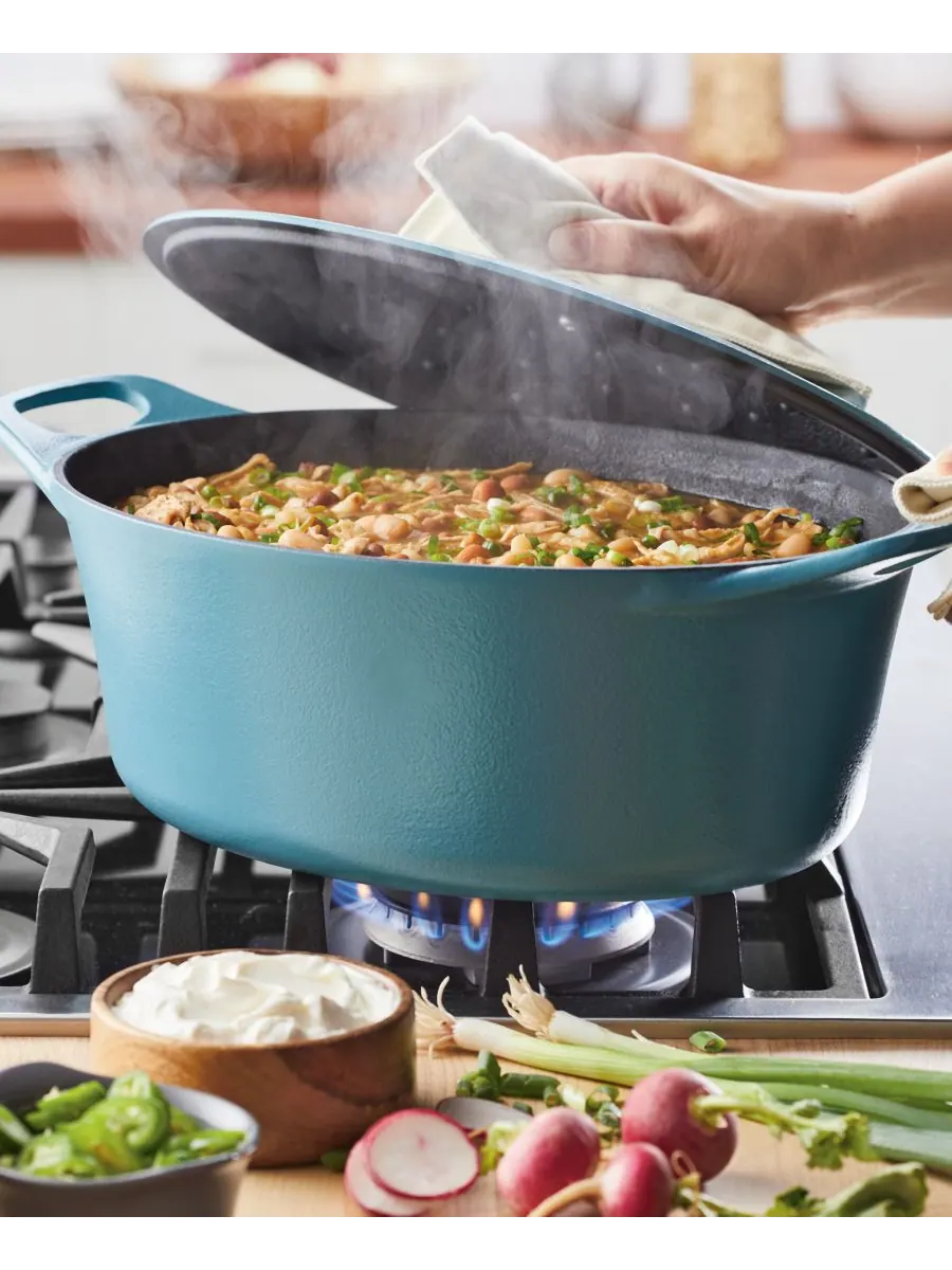 Чугунная кастрюля Nitro объемом 6,5 кварты Rachael Ray — изображение 8 из 9, красный
