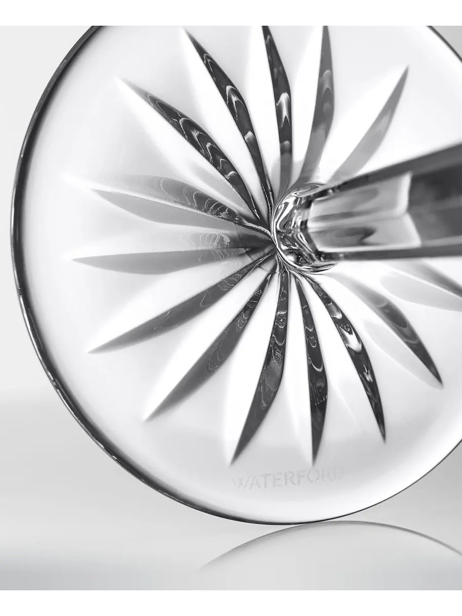 Набор из 2 коктейлей Lismore Martini объемом 7,5 унций Waterford — изображение 3 из 4, прозрачный
