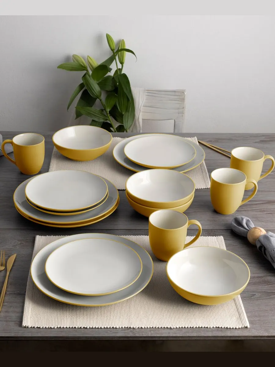 Набор из 4 обеденных тарелок Colorwave Coupe Noritake — изображение 6 из 10, желтый