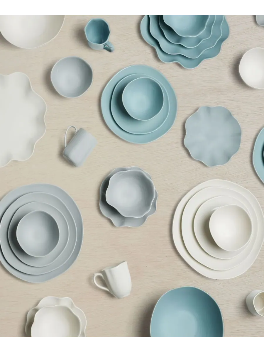 Набор посуды Sophie Conran Arbor, 18 предметов, на 4 персоны Portmeirion — изображение 9 из 9, серый