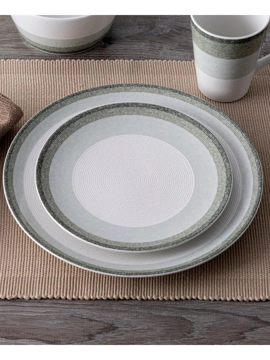 Набор из 4 обеденных тарелок Colorscapes Layers Coupe, диаметр 11 дюймов Noritake — изображение 10 из 10, шалфейный