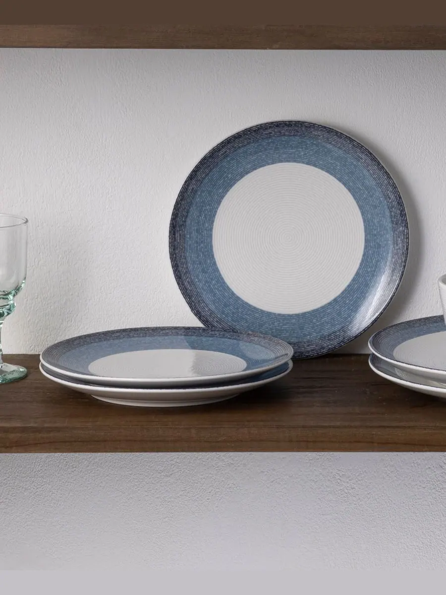Набор из 4 салатных тарелок Colorscapes Layers Coupe, диаметр 8,25 дюйма Noritake — изображение 8 из 10, темно-синий