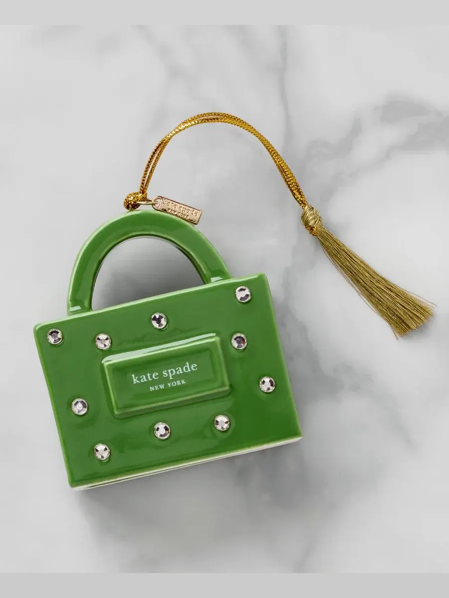 Елочная игрушка-мартини с золотым шнуром Be Jolly Icon Sam Bag Ornament Kate Spade New York — изображение 2 из 3, зеленый
