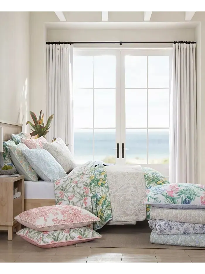 Наборы двусторонних одеял Coral Garden Tommy Bahama Home — изображение 10 из 13, розовый