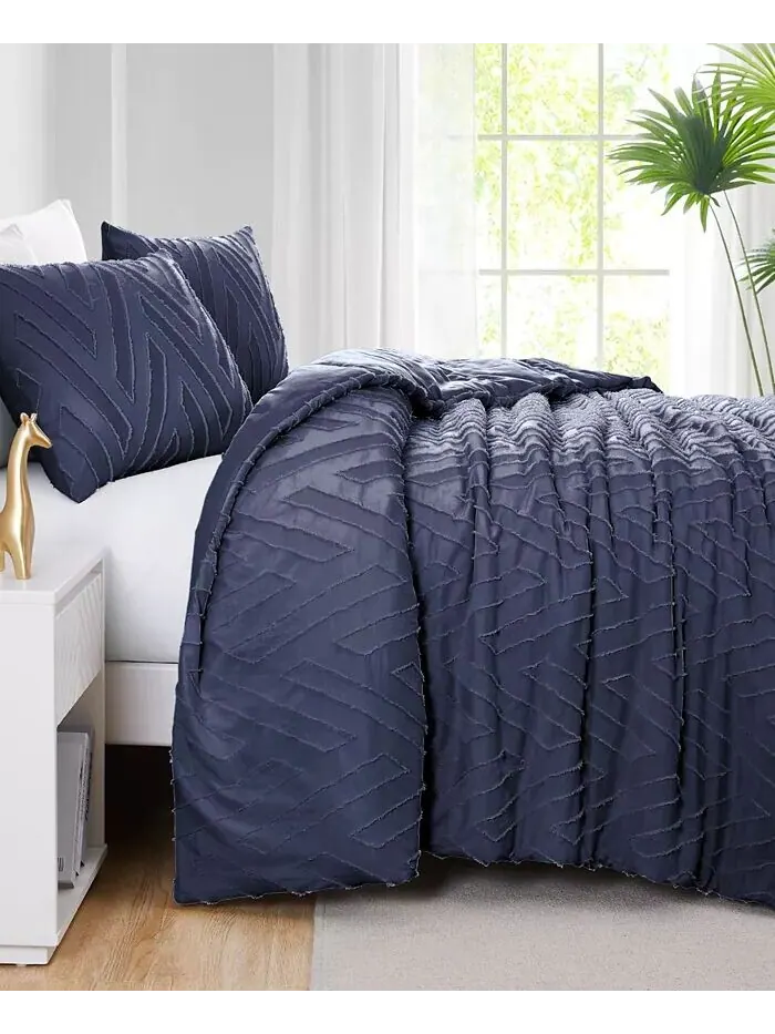 Комплект жаккардового одеяла с шевронными вырезами Southshore Fine Linens — изображение 6 из 6, светлый серый