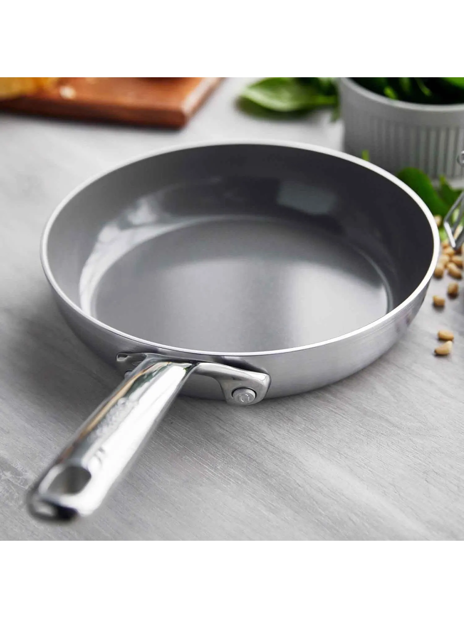 Сковорода GreenPan GP5 Stainless Steel, 20 см — изображение 4 из 5, золотистый