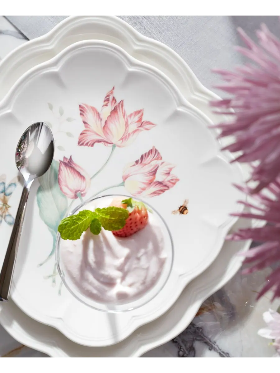 Набор посуды Butterfly Meadow Square из 18 предметов, на 6 персон Lenox — изображение 8 из 10, мульти белый