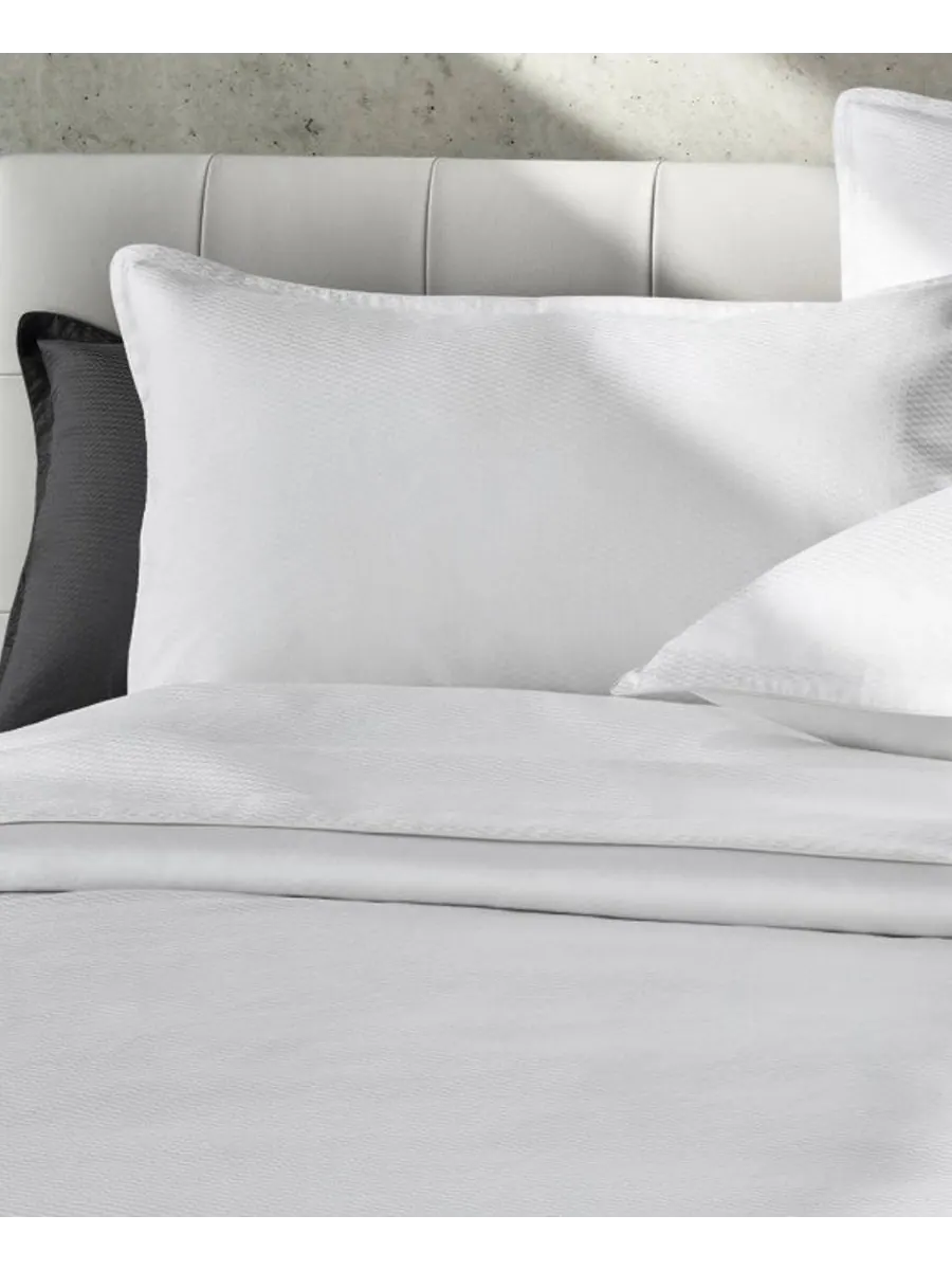 Пододеяльник hugo boss loft, размер full/queen. Boss Home