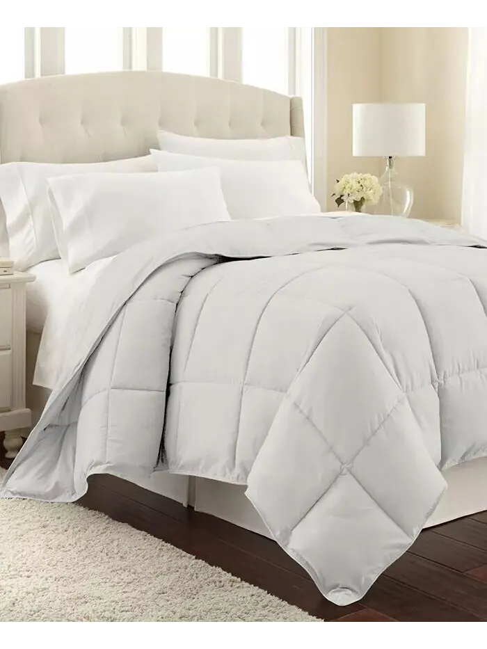 Всесезонное альтернативное пуховое одеяло премиум-класса Southshore Fine Linens — изображение 1 из 5, светлый серый