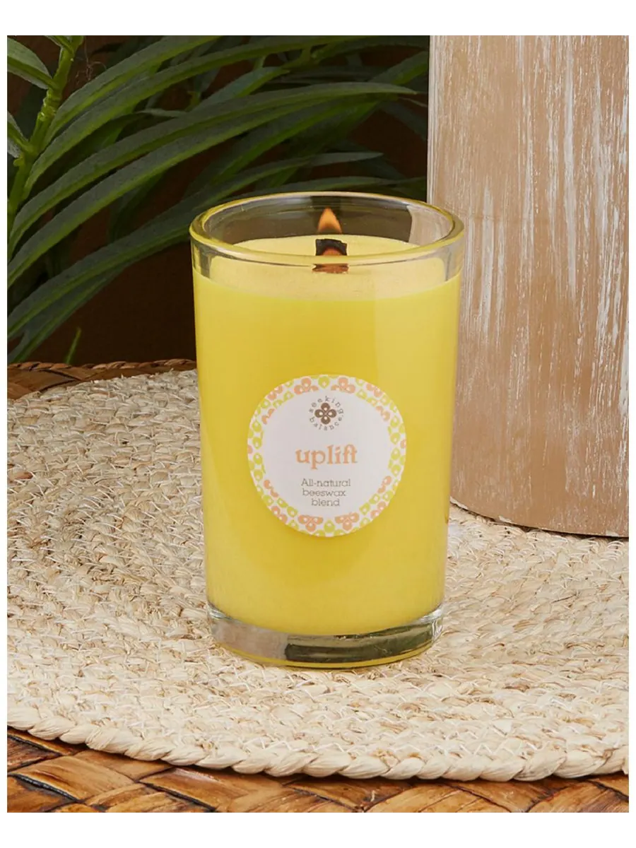 Ароматическая свеча Seeking Balance Uplift Lemon Bergamot Spa в баночке, 227 мл (8 унций) ROOT — изображение 2 из 3, желтый