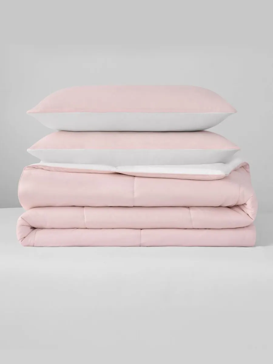 Двустороннее одеяло с квадратной строчкой, 3 предмета, размер Full/Queen Juicy Couture — изображение 5 из 10, розовый