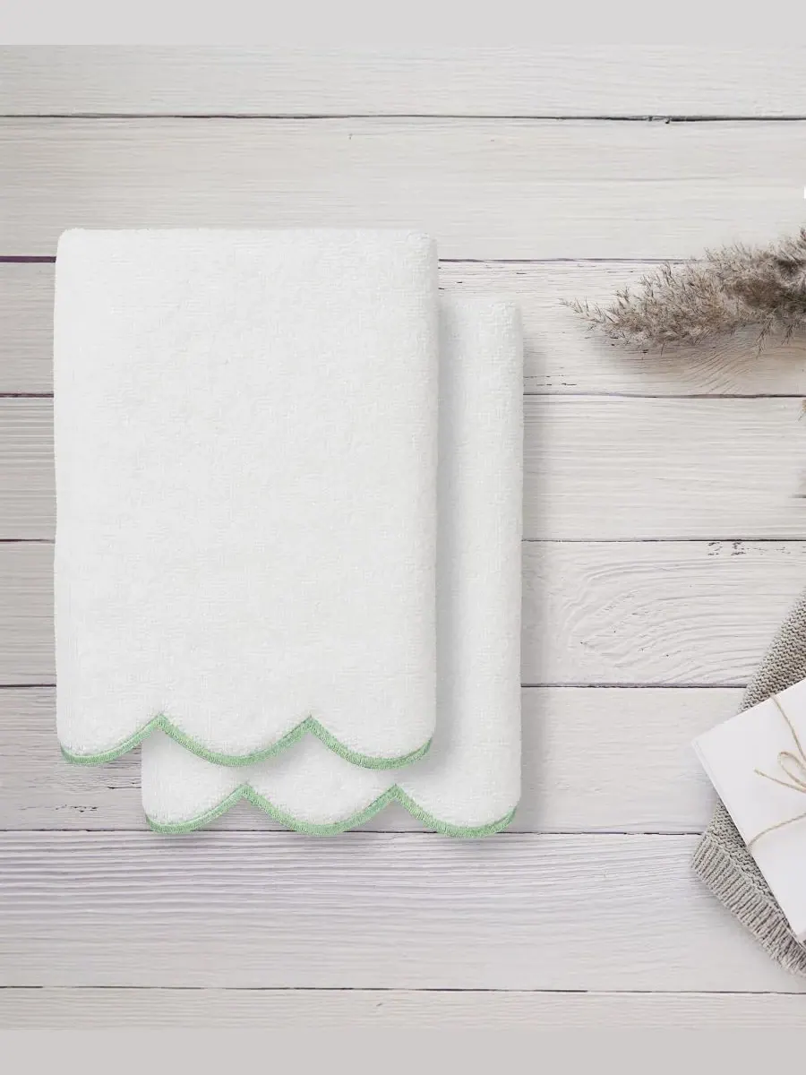 Набор из двух хлопковых полотенец для рук Adornia Scallop, 40 см x 76 см Linum Home — изображение 3 из 3, белый зеленый