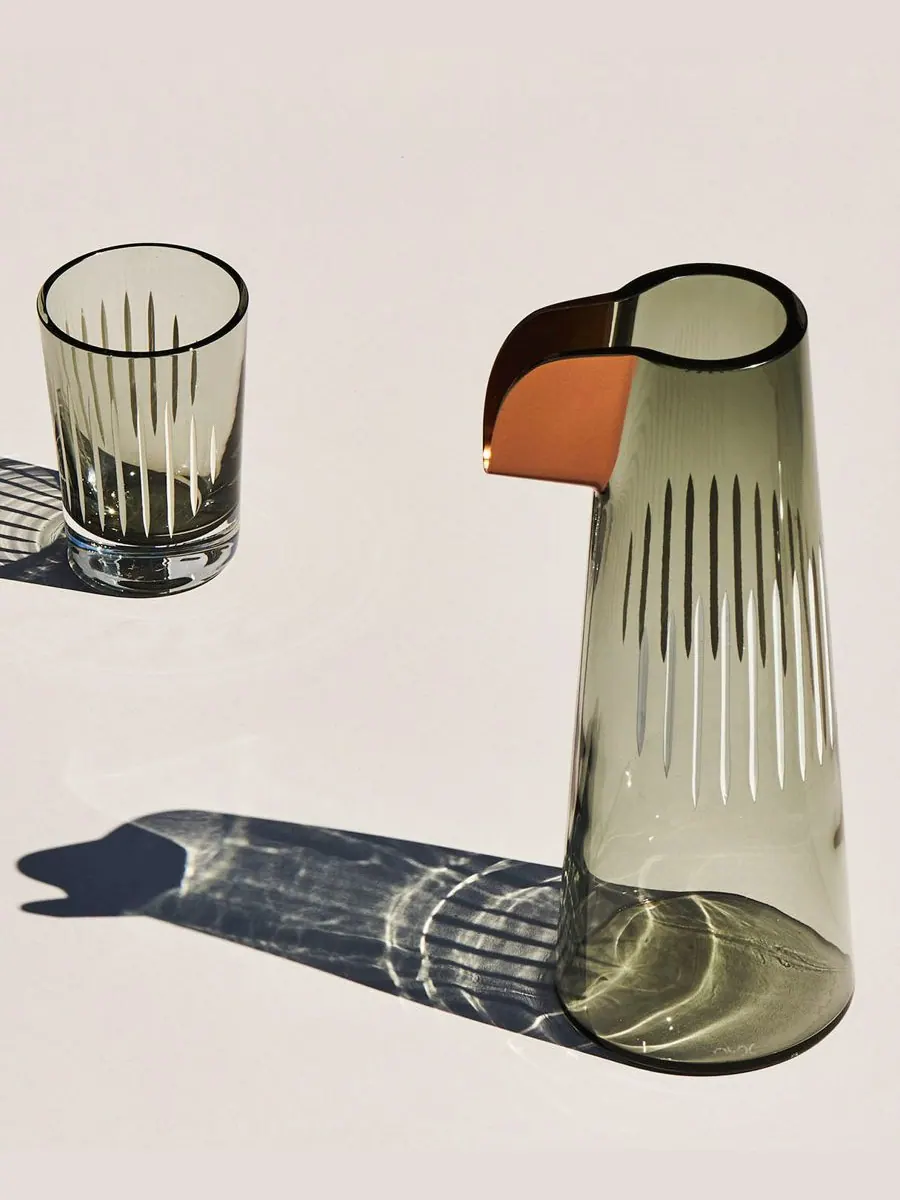 Графин с кружками в виде попугая, набор из 3 штук Nude Glass — изображение 2 из 3, дымчатый