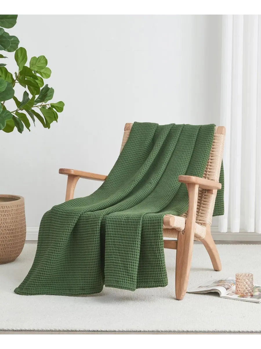 Хлопковое одеяло с вафельным плетением Linery & Co, Forest green, Full/Queen — изображение 3 из 6, зеленый