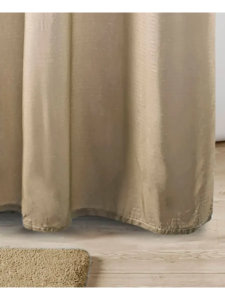 Занавеска для душа Ara Ombre из ткани сирсакер с принтом, 183 см x 183 см Madison Park — изображение 3 из 11, тауп