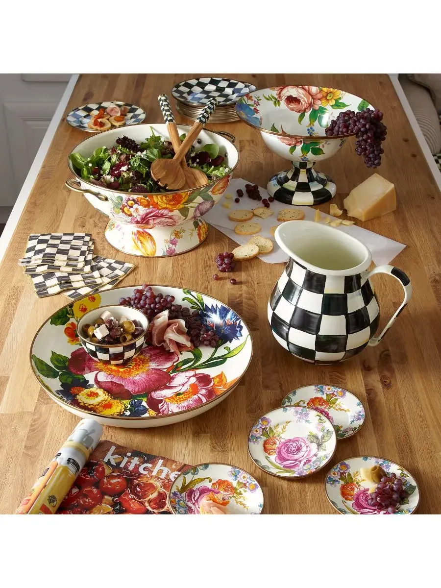 Эмалированный кувшин MacKenzie-Childs Courtly Check Pitcher, 2.8 л — изображение 3 из 4, нет цвета